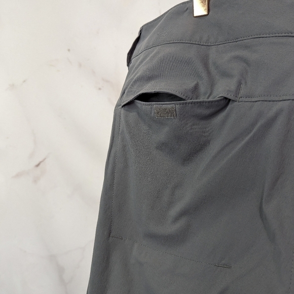 Columbia Pants Womens 16 R Roll Up Convertible Gray Nylon Hiking Camping Commute - Picture 13 of 13